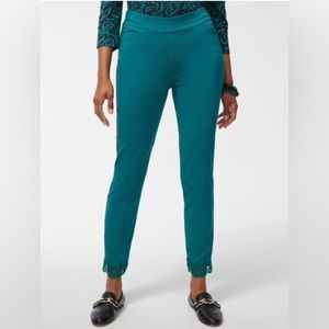 NWOT Chicos Brigitte Lace Trim Skinny Ankle pants in green size 4